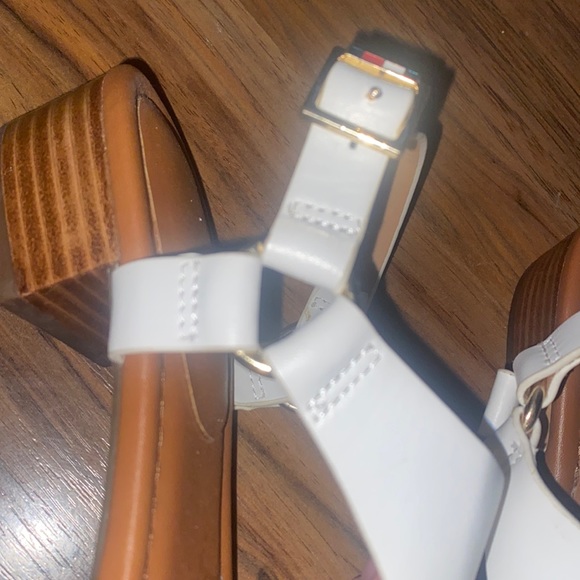 Tommy Hilfiger Sandals - Picture 2 of 5